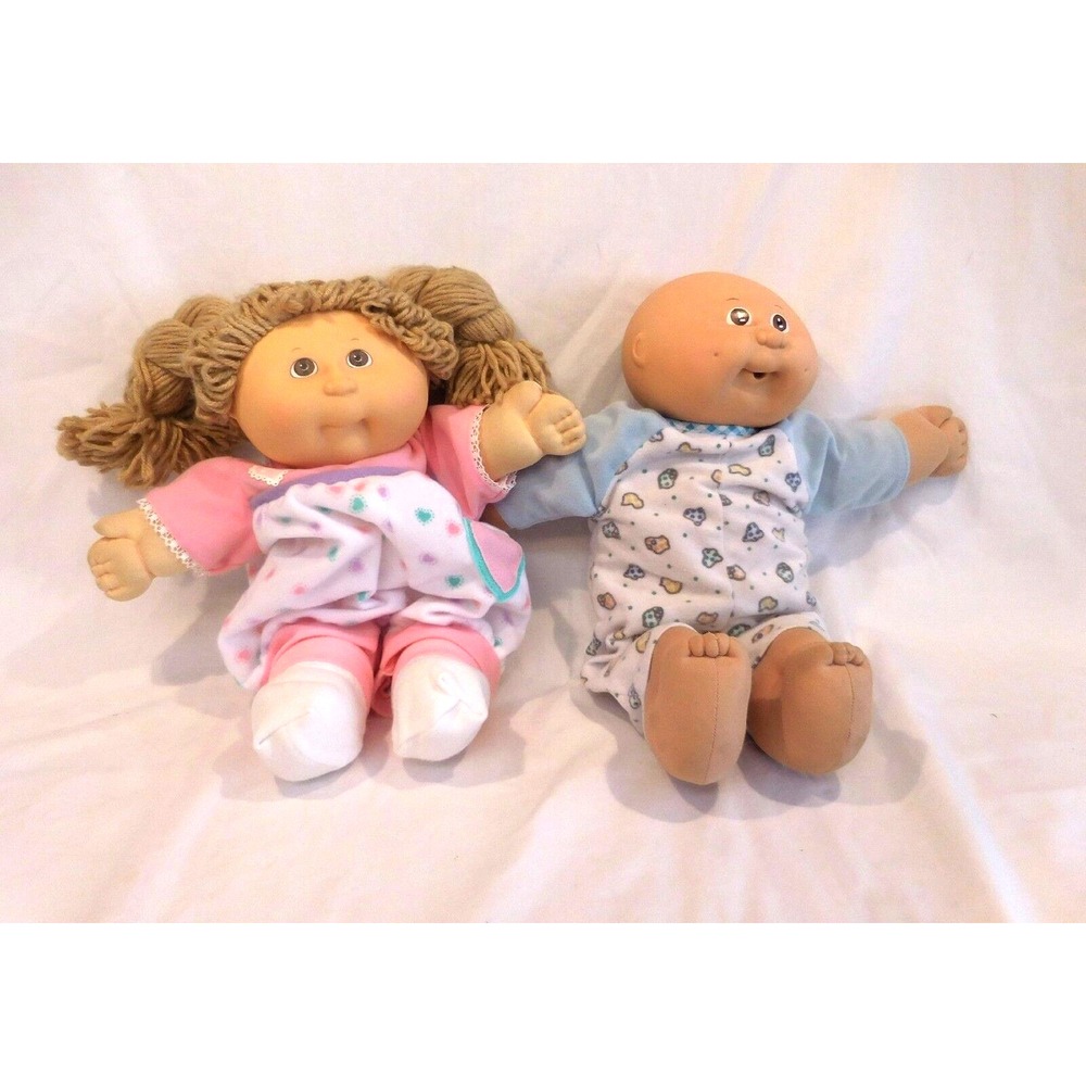 Cabbage Patch Kid Dolls 1978 1982 with Outfits lot of 2 dolls Brother + Sister